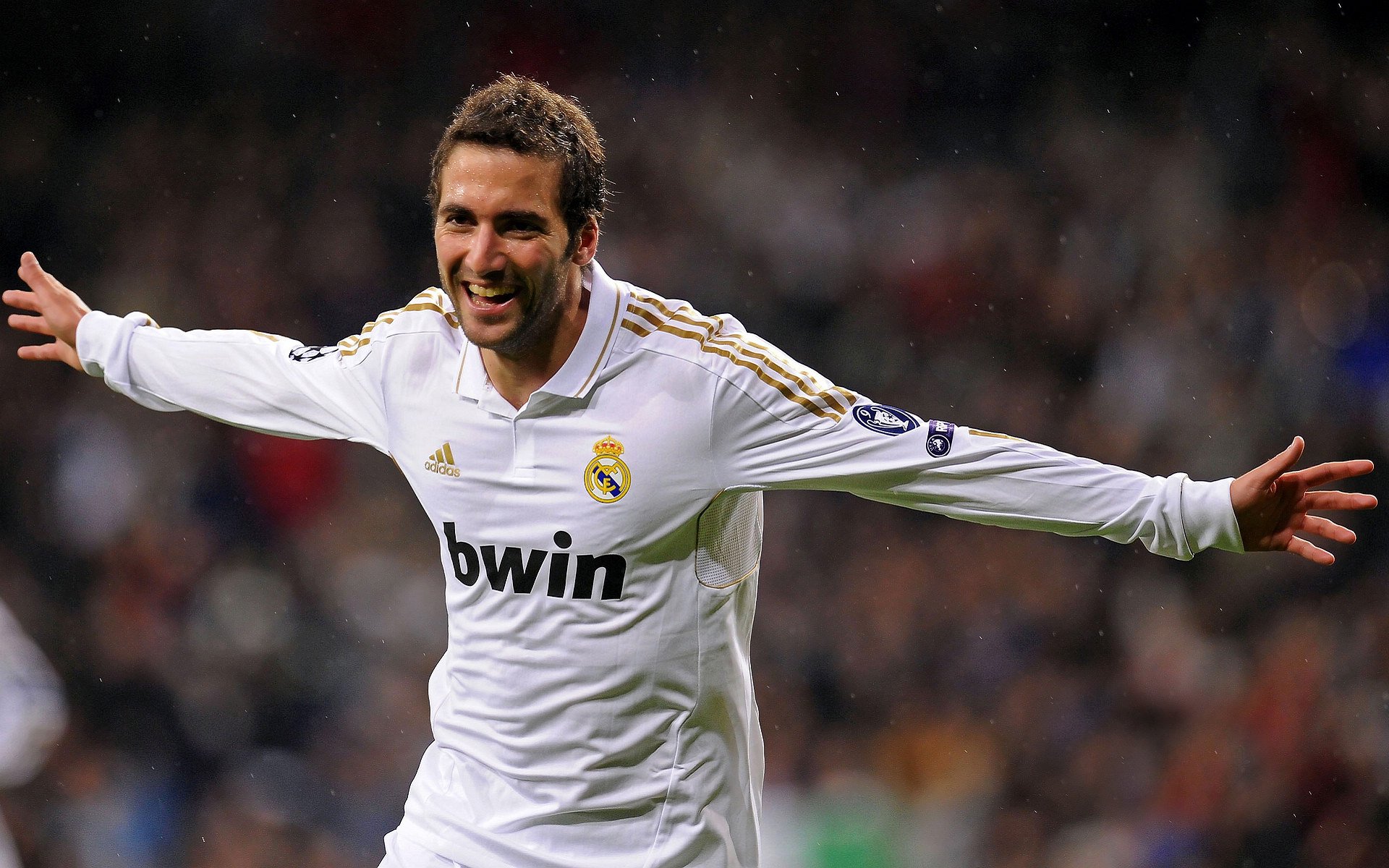 赫梅列夫斯基展现成熟泳技与体力，赫梅利尼茨基勋章